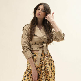 TRENCH CORTO BEIGE